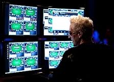 http://resources.pokerstrategy.com/2013/02/12/images_17521f73.jpg